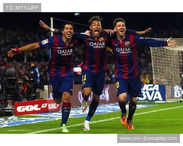 巴萨重燃锋线火力，拉菲尼亚兜射世界波点燃诺坎普